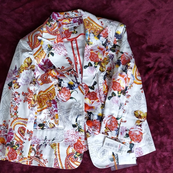 Jacket - Picture 2 of 5